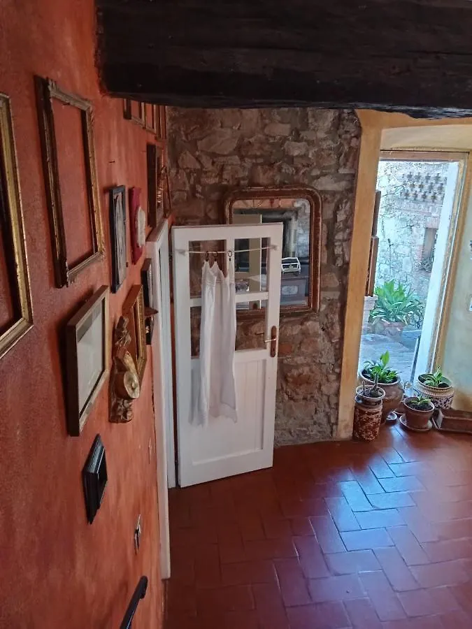 Morelli House Guest House Montalbo 0*,  Italy